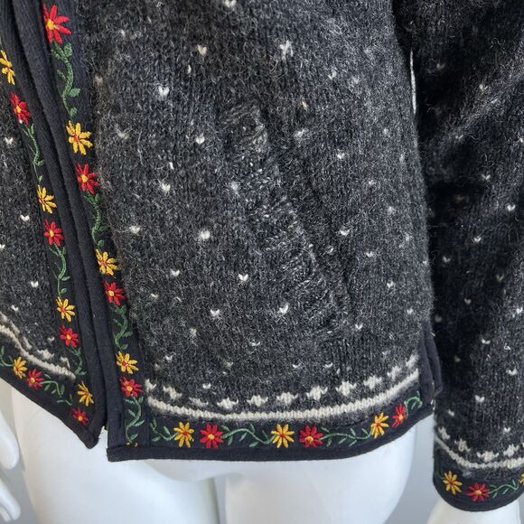 Laundromat Wool Cardigan Sweater Warm Fleece Lining Womens S Hand Made in Nepal - Picture 5 of 16